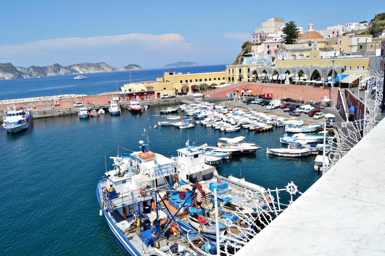 Appartamento Maridea - La Darsena Ponza Esterno foto